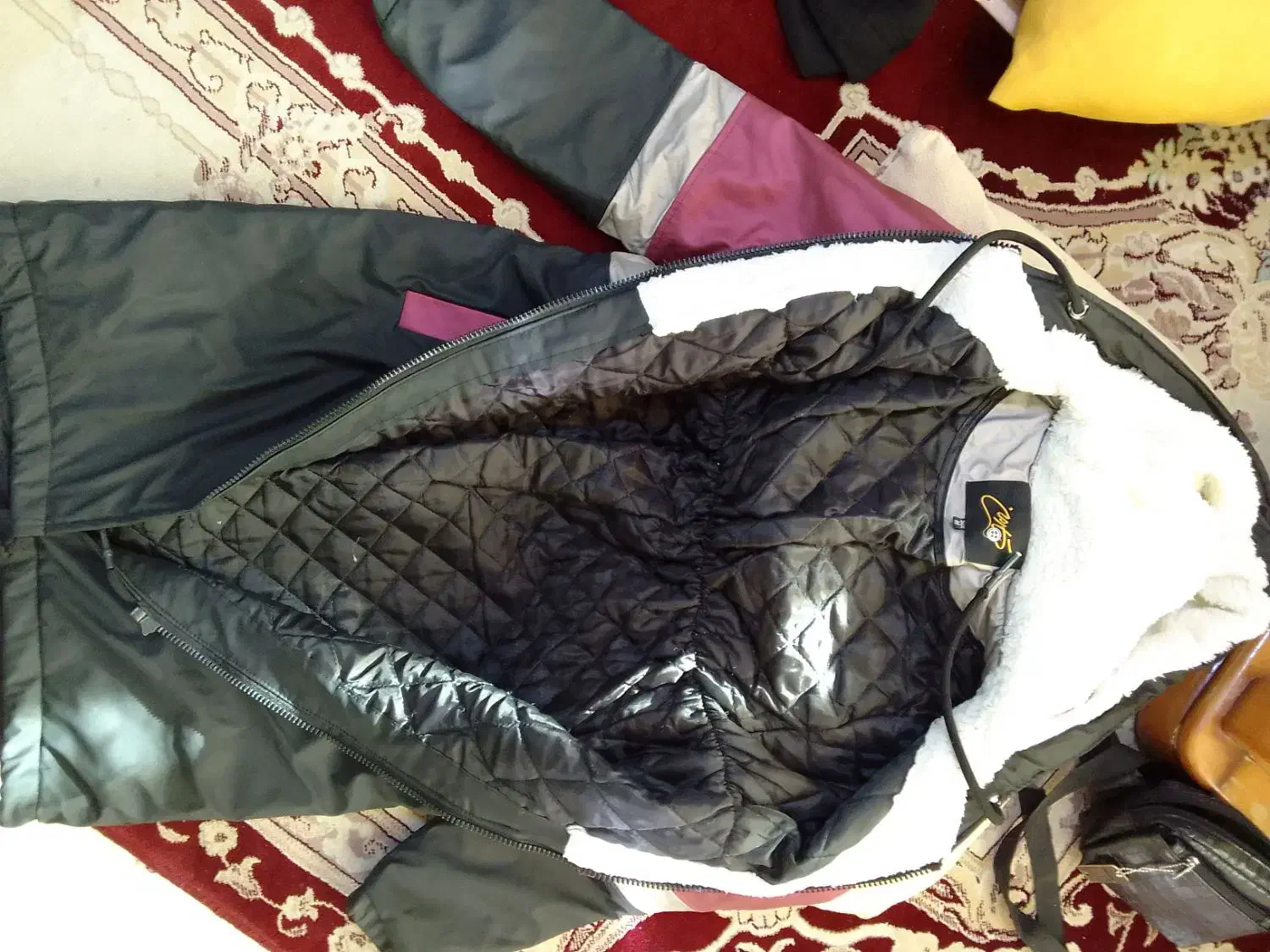 بارانی زنانه|لباس|بومهن, |دیوار