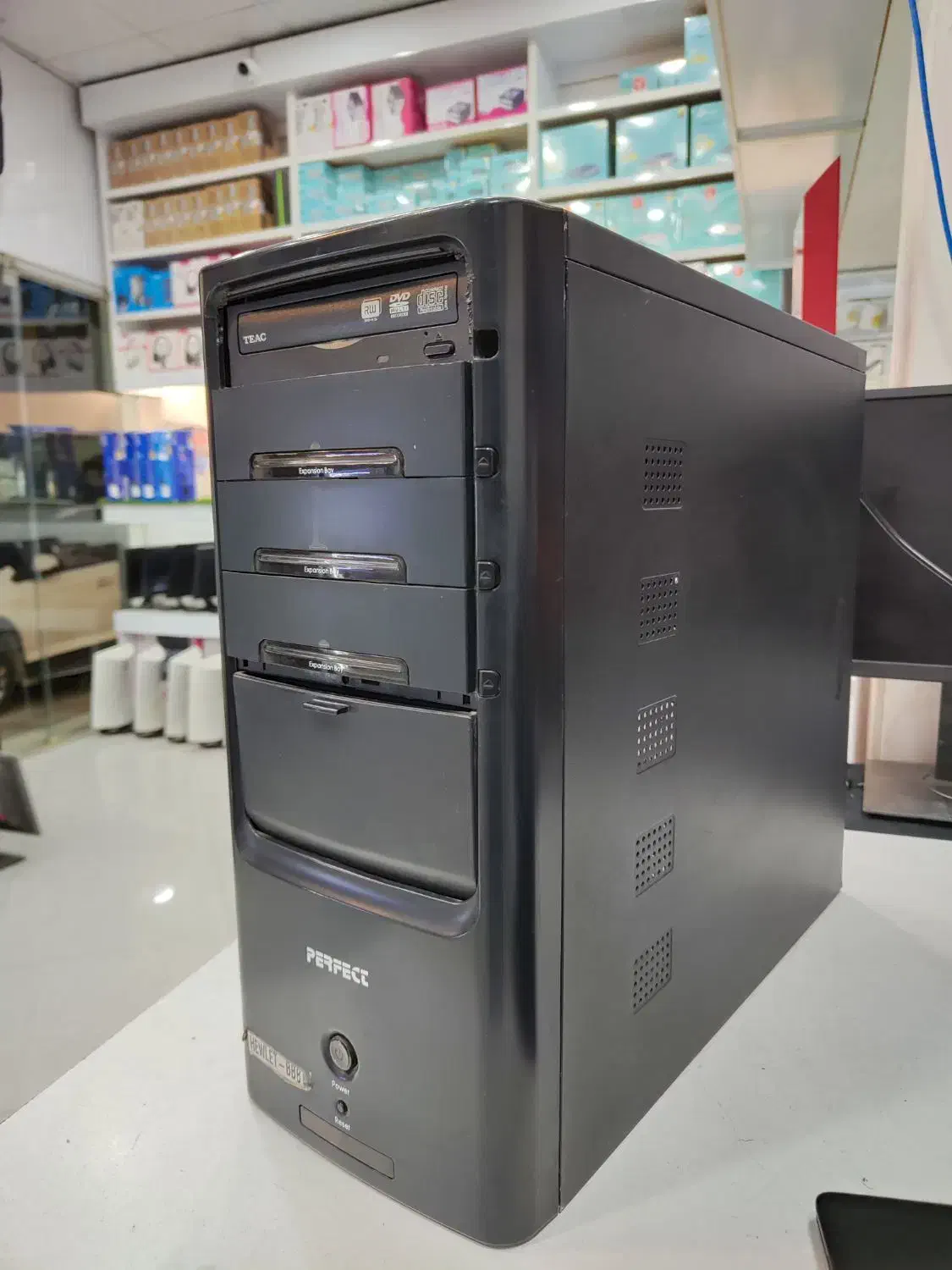 سیستم مناسب بازی|رایانه رومیزی|سبزوار, قائم|دیوار