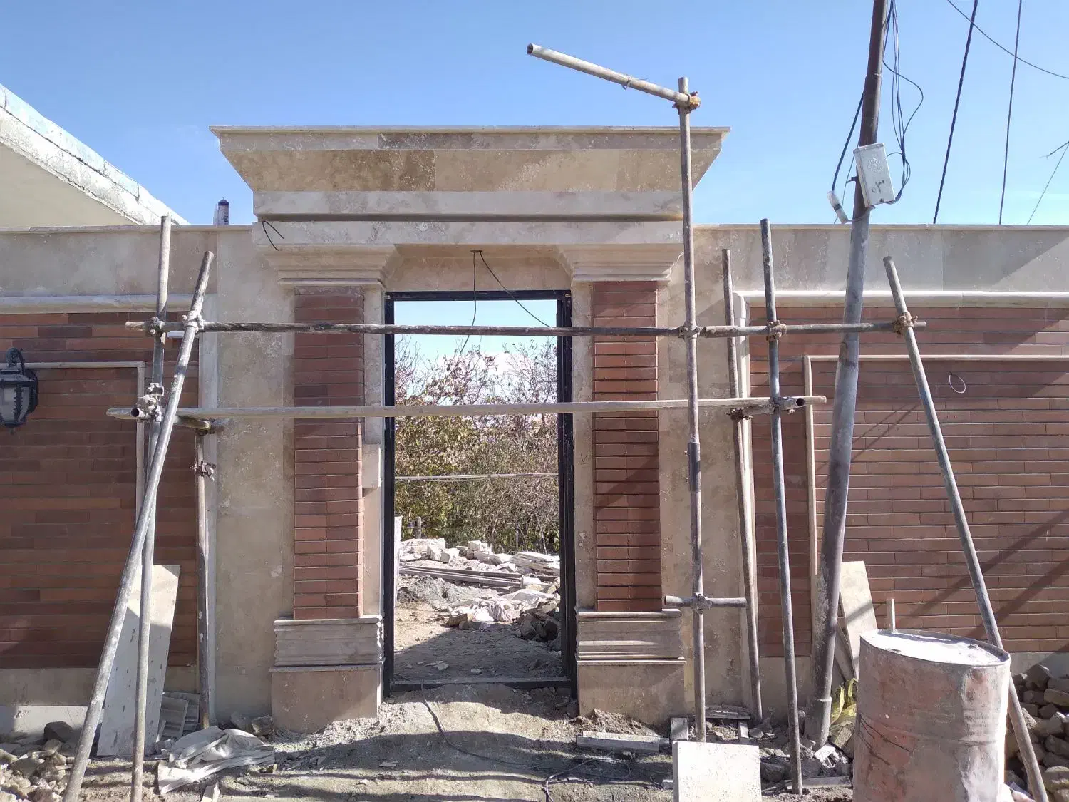 کاشیکاری  وسنگ کاری دراسرع وقت|خدمات پیشه و مهارت|زنجان, |دیوار