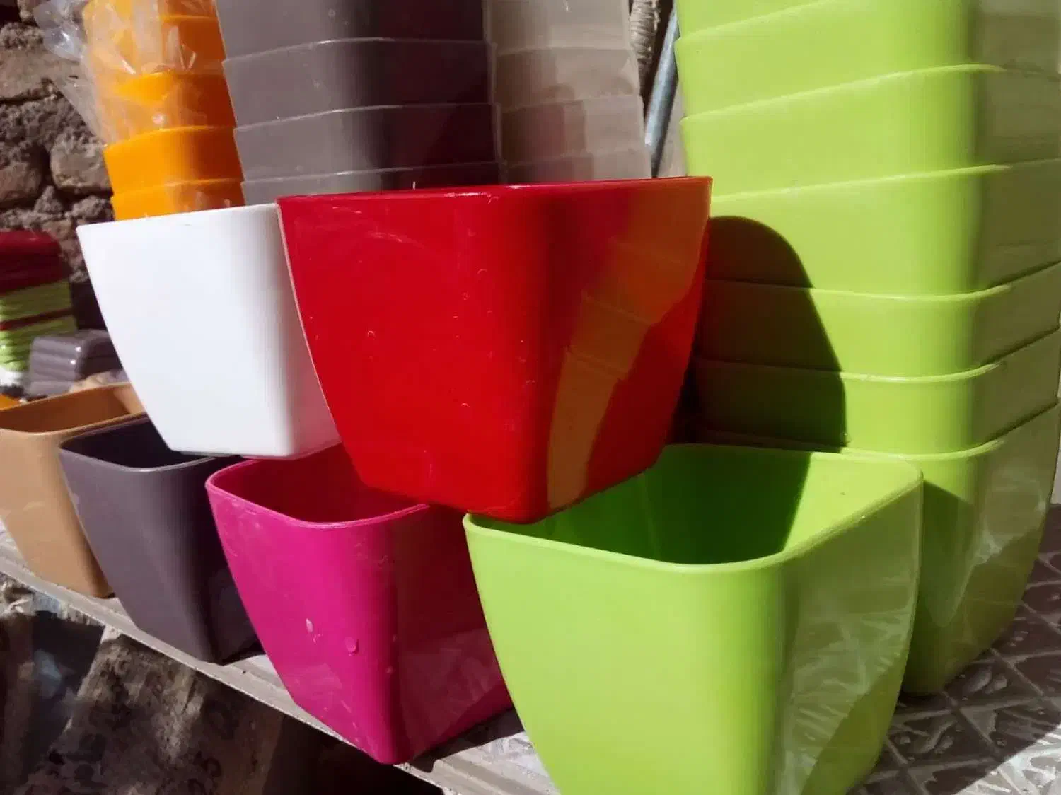 گلدان پلاستیکی|گل و گیاه طبیعی|گناباد, |دیوار