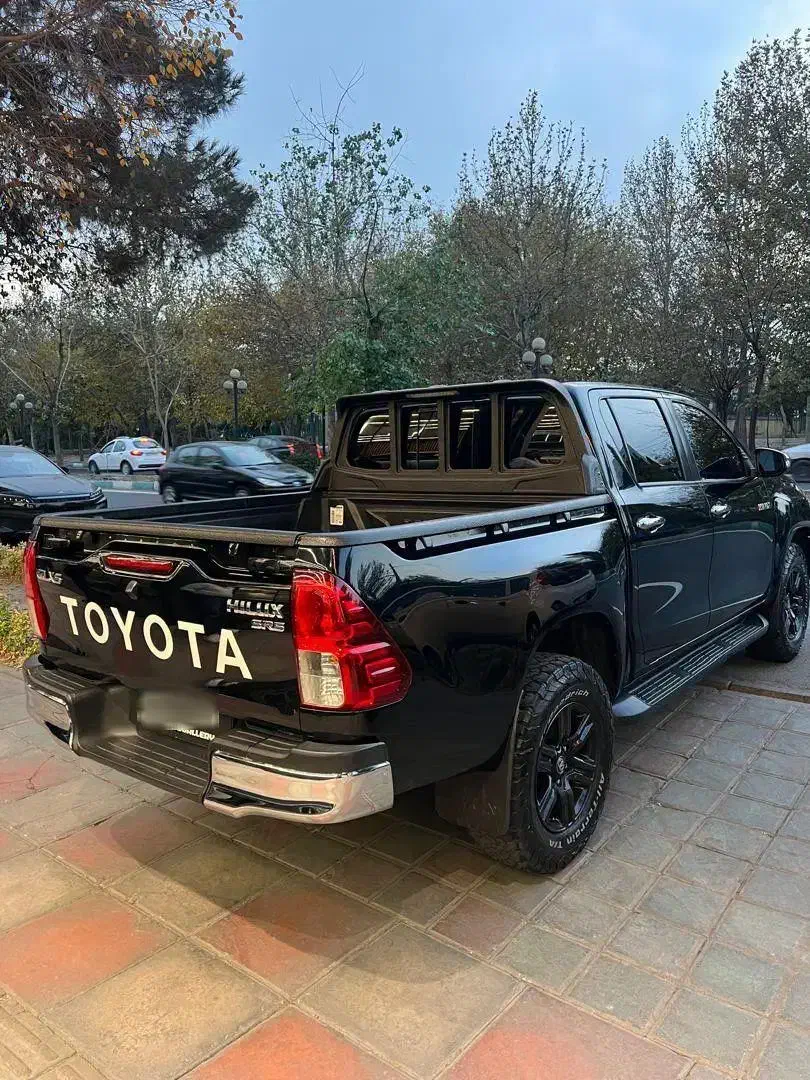 هایلوکس ۲۰۱۶ اتومات درجه یک|خودرو سواری و وانت|تهران, نیلوفر|دیوار