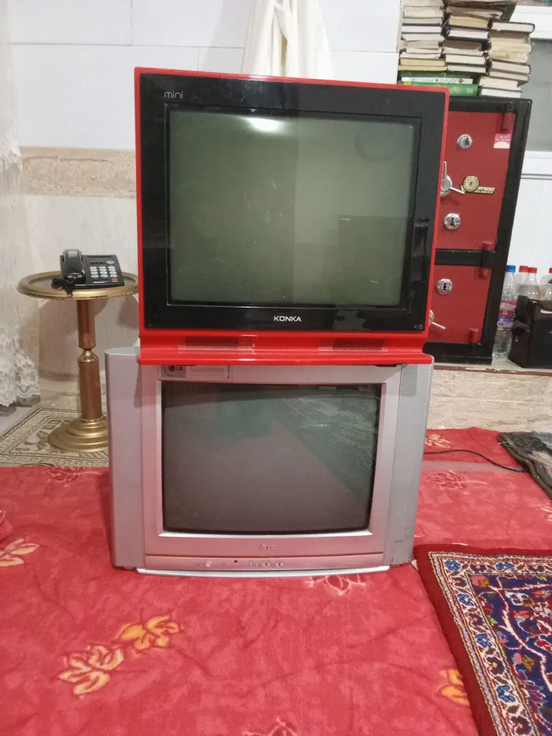 دو دستگاه تلویزیون|تلویزیون و پروژکتور|آذرشهر, |دیوار