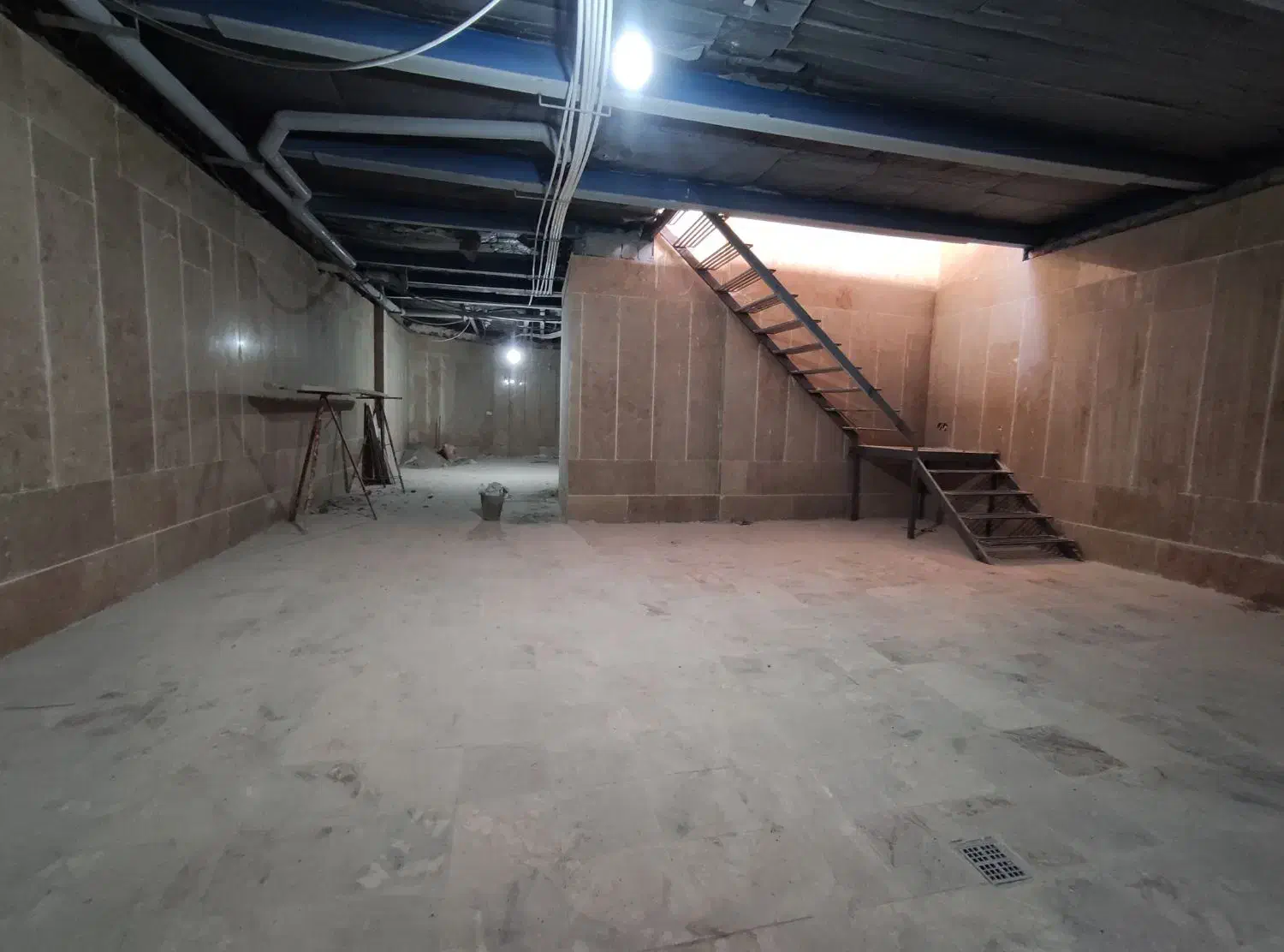 زیر زمین (140متری)راه جدا مصلی ۲۸|اجارهٔ مغازه و غرفه|مشهد, کارمندان دوم|دیوار