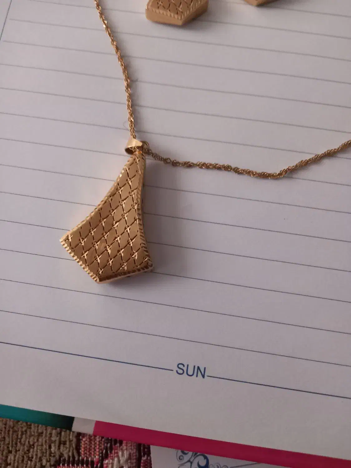 طلا نیم ست زیبا|جواهرات|شهریار, شهرک وائین|دیوار