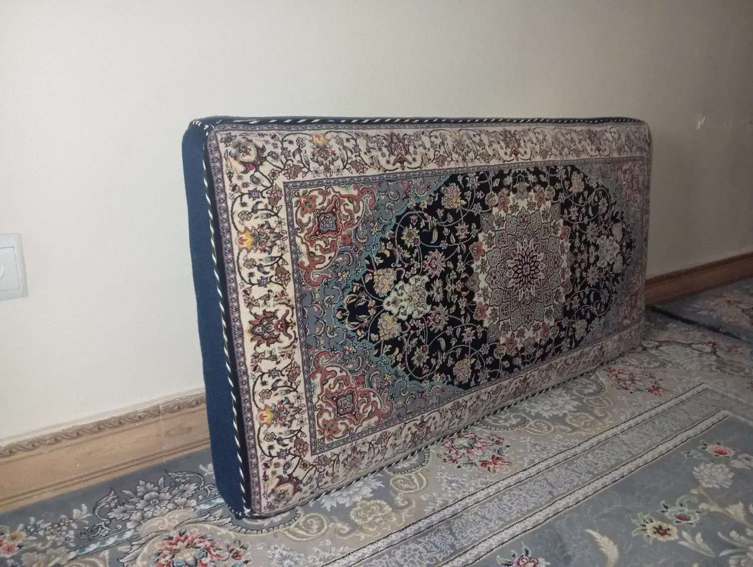 پشتی|پشتی|تهران, شارق|دیوار