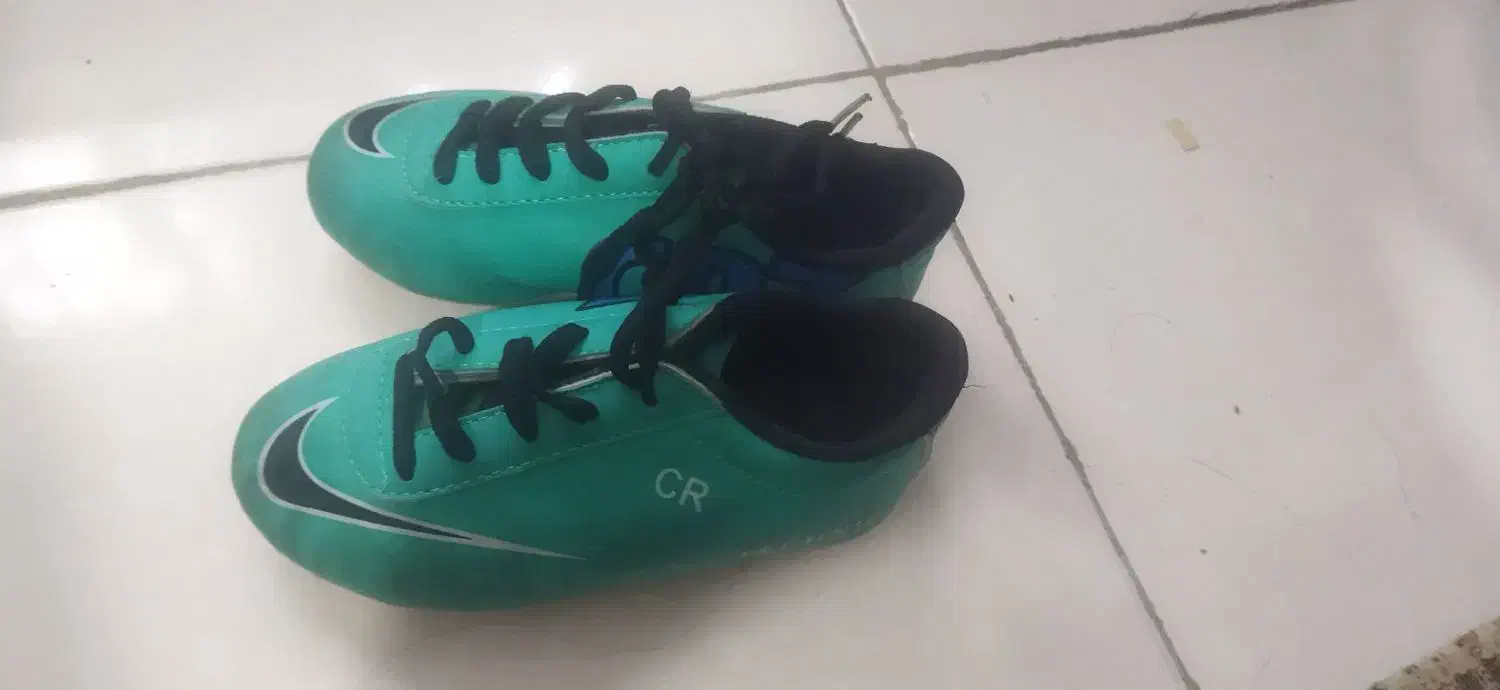 کتانی|کیف، کفش، کمربند|رشت, کوی مهر|دیوار