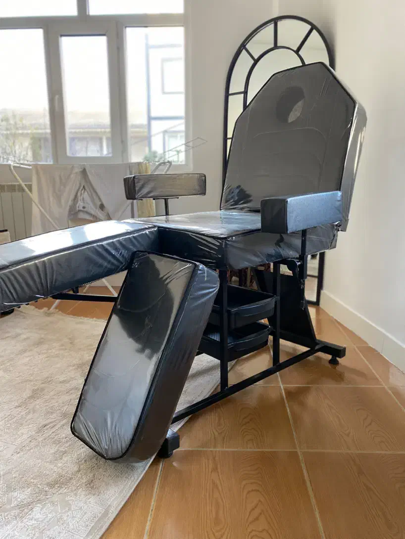 تخت تتو|آرایشگاه و سالنهای زیبایی|لوندویل, |دیوار