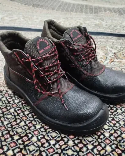 کفش ایمنی نو|کیف، کفش، کمربند|ارومیه, |دیوار