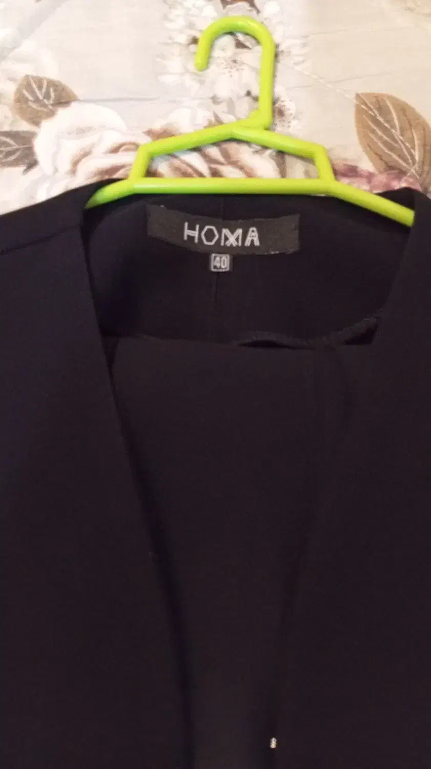 تعدادی مانتو|لباس|تربت‌حیدریه, منظر|دیوار