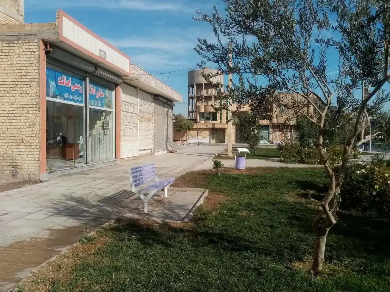 فروش مغازه ی تجاری 30متری دوطبقه  با سند تک برگ|فروش مغازه و غرفه|نجف‌آباد, یزدانشهر|دیوار