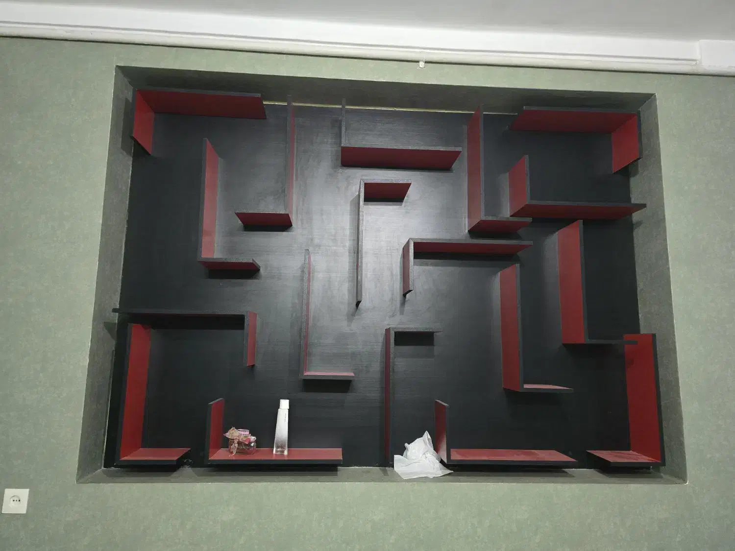 کتابخانه ام دی اف شیک و تمیز|کتابخانه، شلف، قفسههای دیواری|نیشابور, شهرک فرهنگیان|دیوار