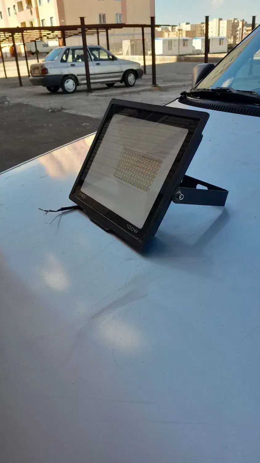 پرژکتور|تلویزیون و پروژکتور|خوی, |دیوار