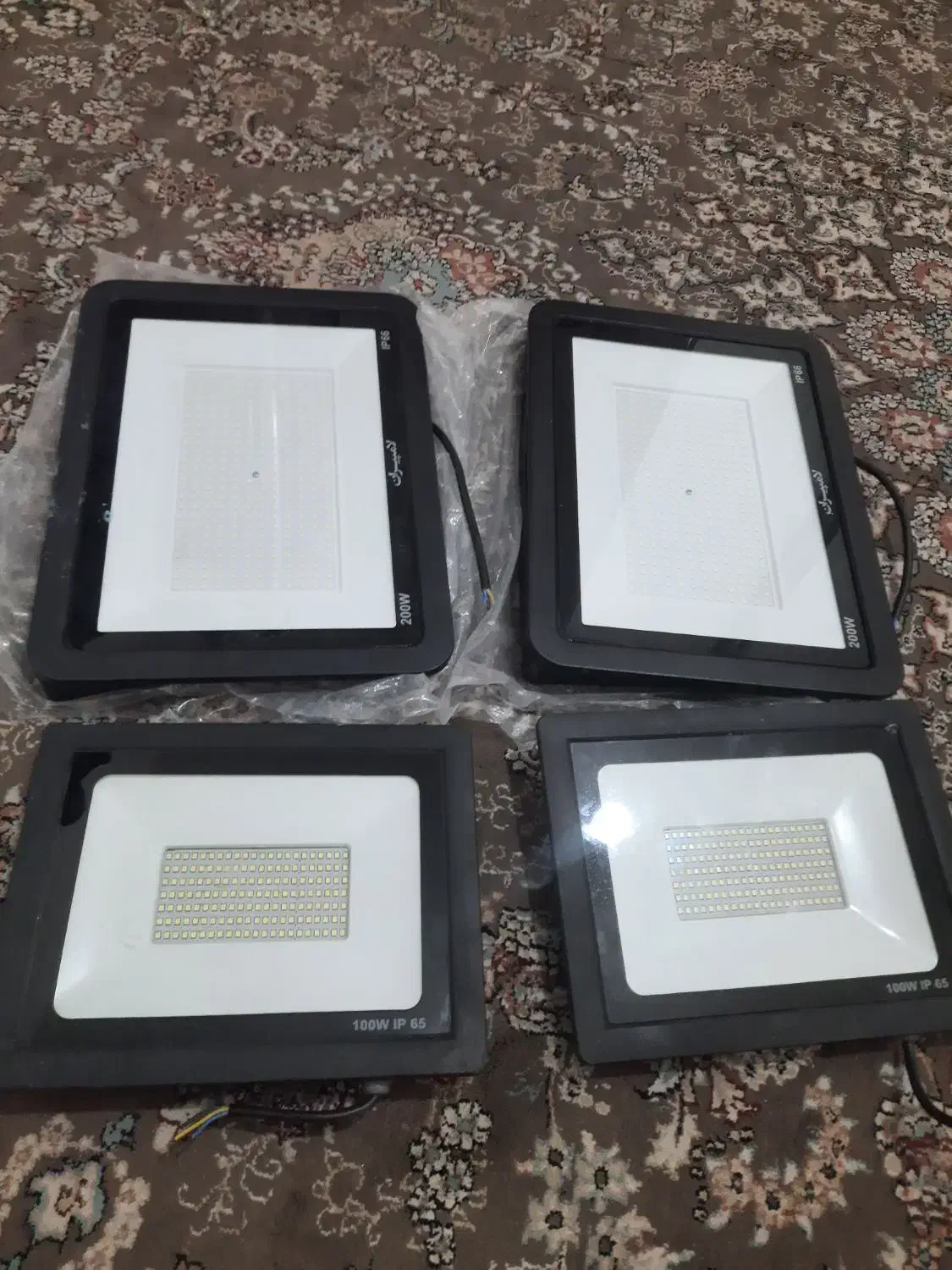 پرژکتور|لامپ و چراغ|خرمآباد, |دیوار