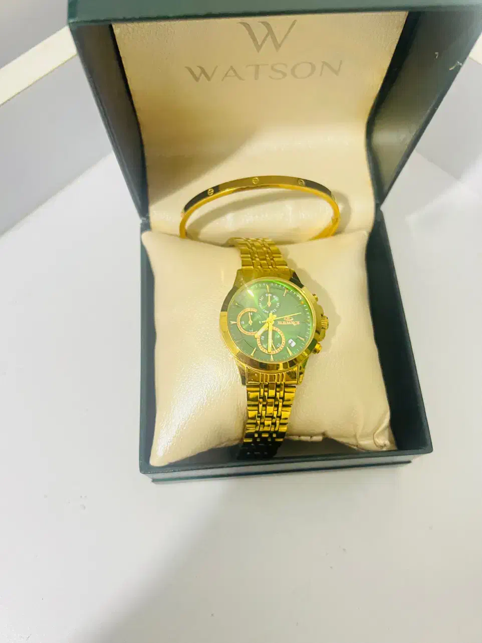 ساعت|ساعت|مشهد, ایثارگران|دیوار