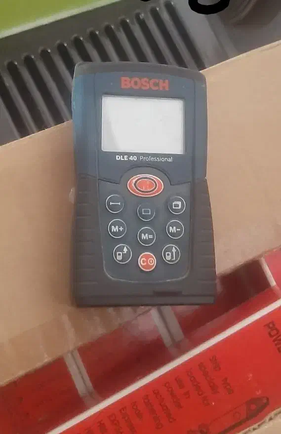 متر لیزری بوش ۴۰ متری|ابزارآلات|بندر انزلی, کوی واحدی|دیوار