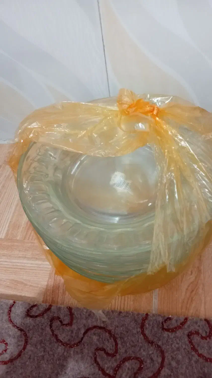 دو دست بشقاب اصفحان|ظروف سرو و پذیرایی|خوی, |دیوار