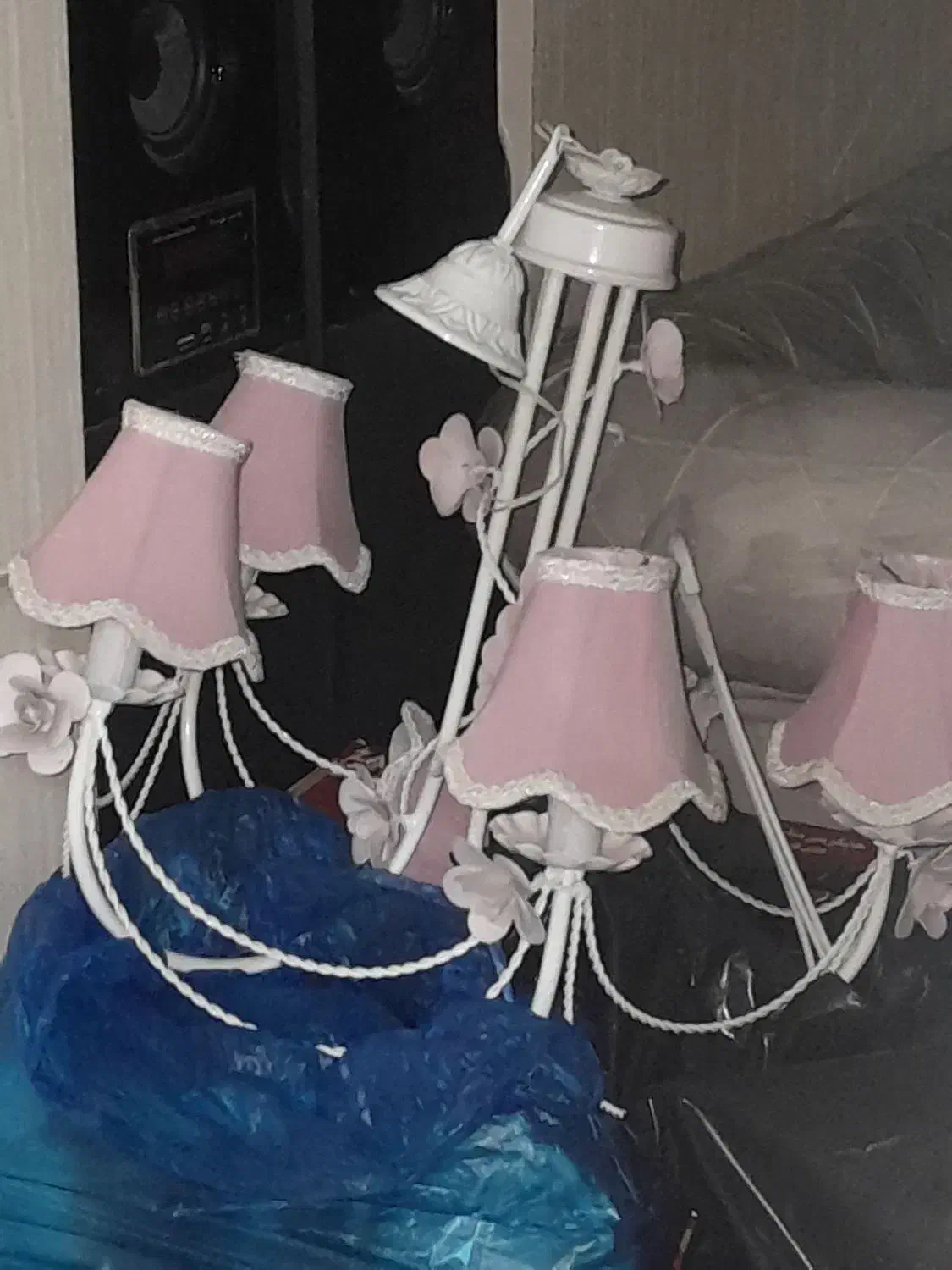 لوستر گل رز پنج شاخه|لوستر و چراغ آویز|پاکدشت, شهرک انقلاب|دیوار