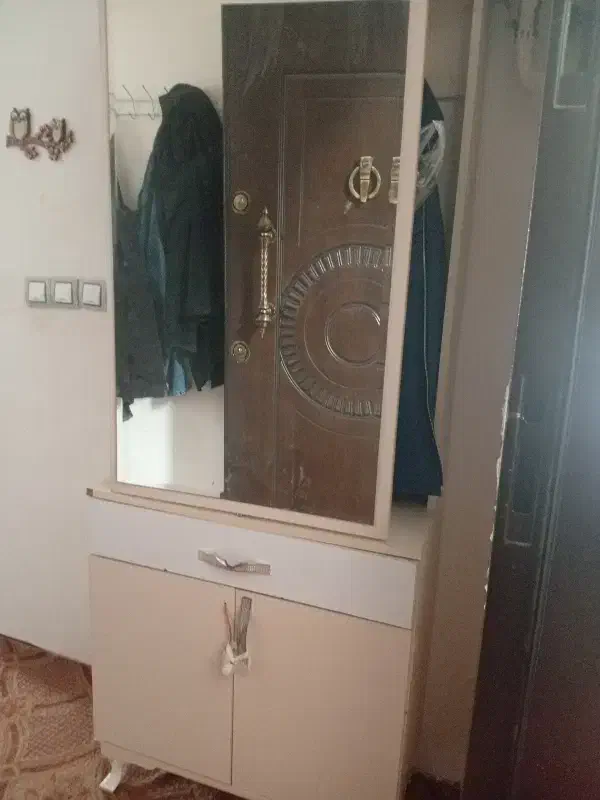 جاکفشی|جاکفشی، کمد، دراور|قیدار, |دیوار