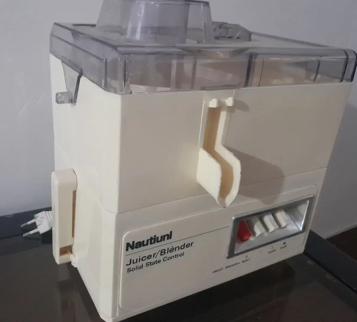 ابمیوه گیری ناسیونال|آبمیوه‌گیر و آب‌مرکبات‌گیر|خرم‌آباد, |دیوار