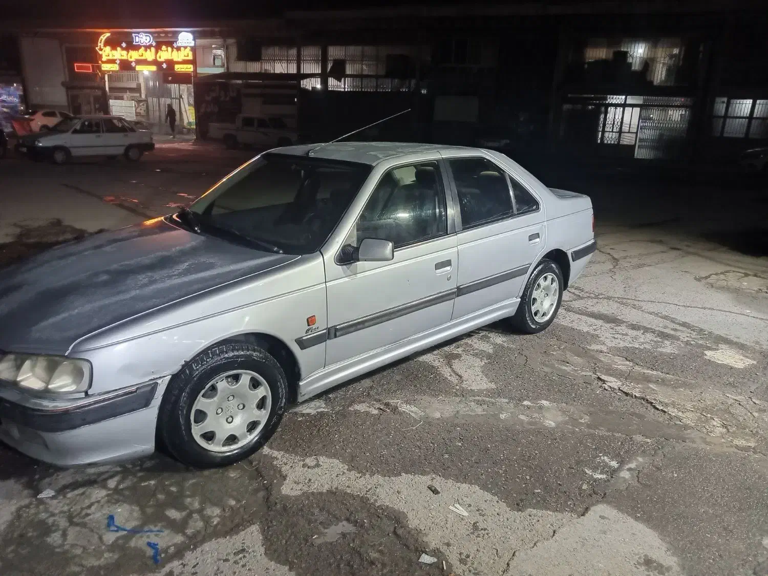 پژو پارس|خودرو سواری و وانت|اراک, |دیوار