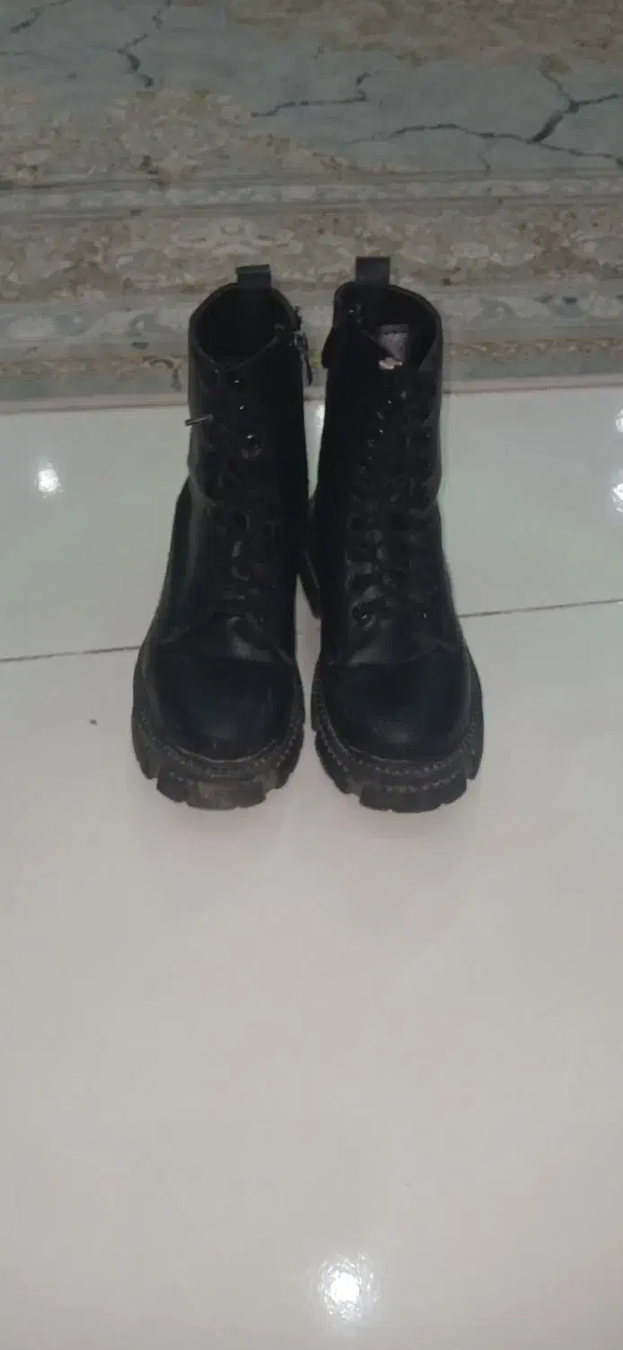 نسیم شهر|کیف، کفش، کمربند|نسیم‌شهر, |دیوار