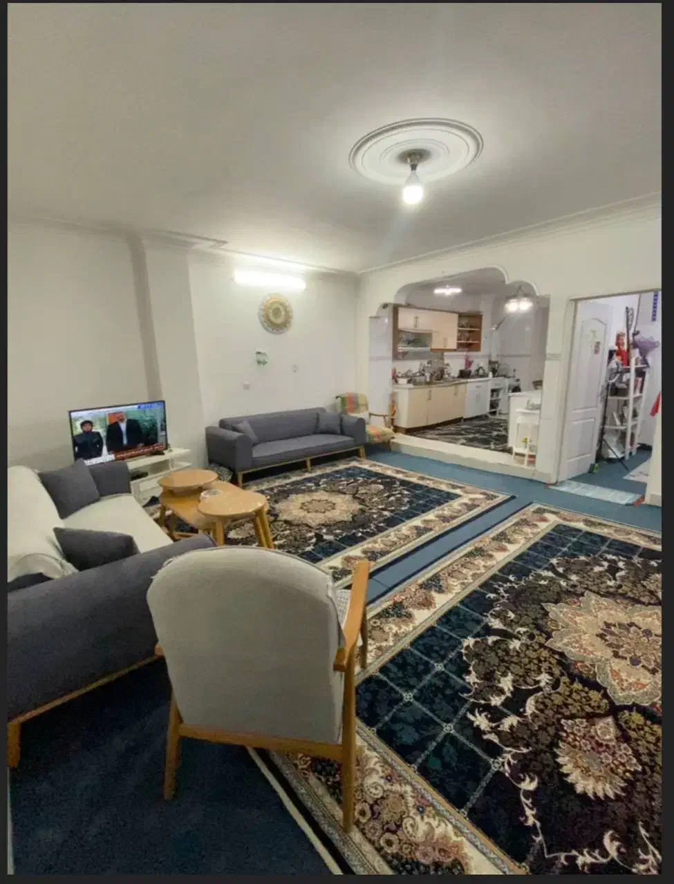 فروش ۹۷ متری ۲ خواب بر خیابان اصلی مامونیه|فروش آپارتمان|زرندیه, |دیوار