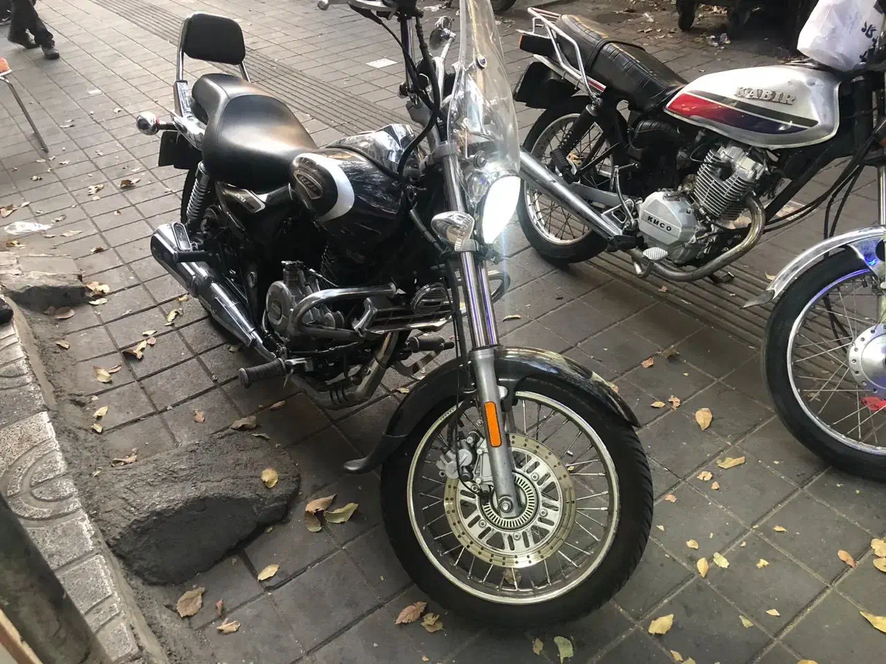 آونجر۲۲۰|موتورسیکلت|تهران, بهار|دیوار