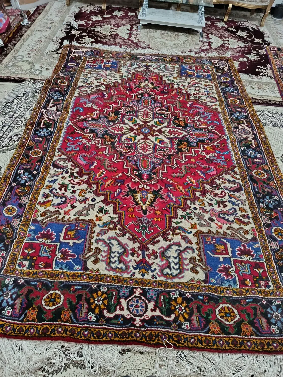 دو جفت فرش دستباف نقشه مهربان|فرش|مهربان, |دیوار