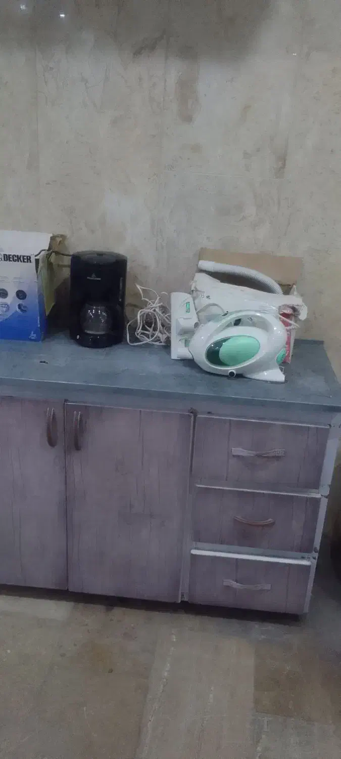 مقداری وسایل جارو برقی ماشین قهوه ساز کابینت|سایر لوازم برقی|اراک, |دیوار