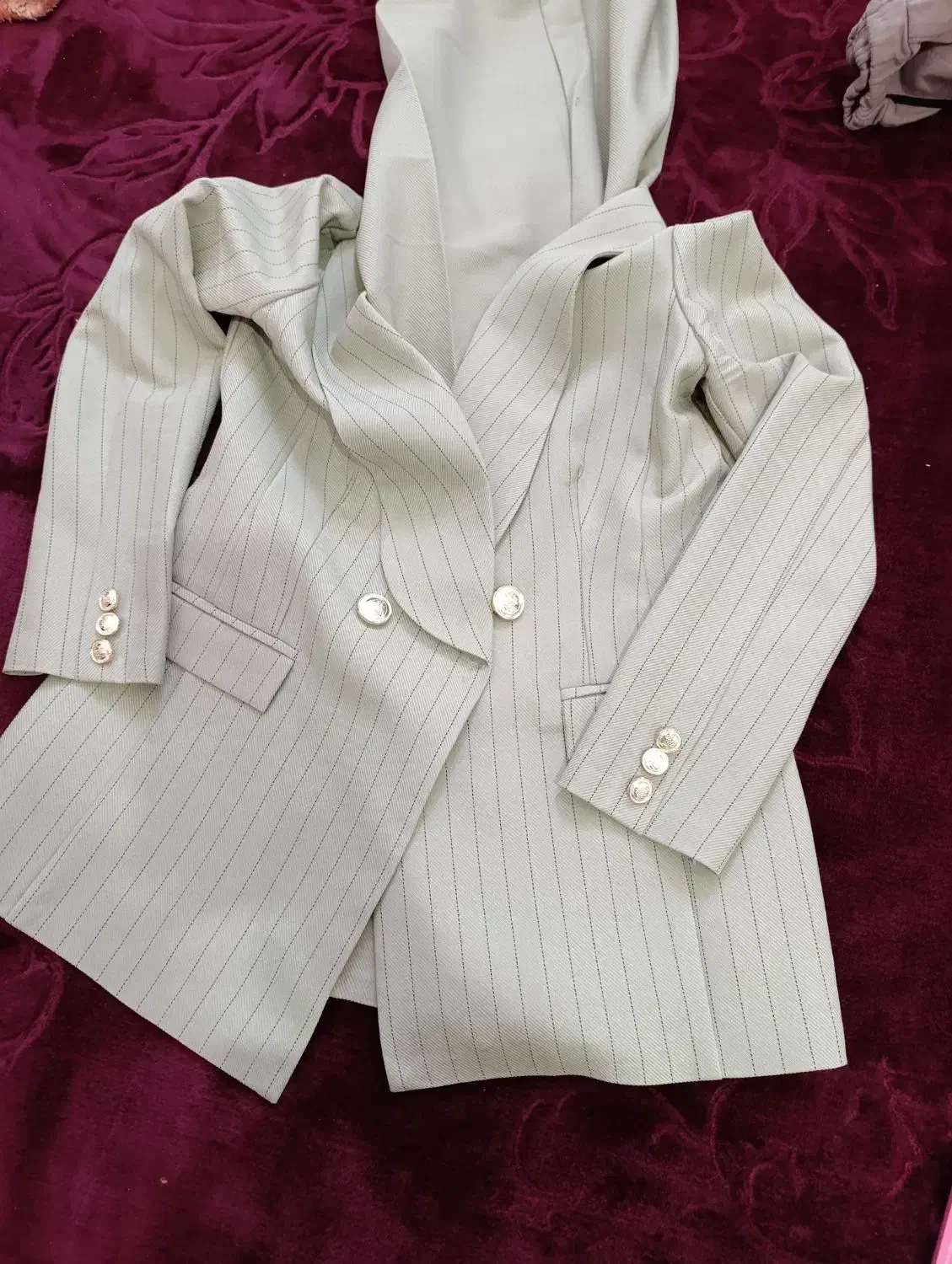 کت وشلوار|لباس|یاسوج, |دیوار