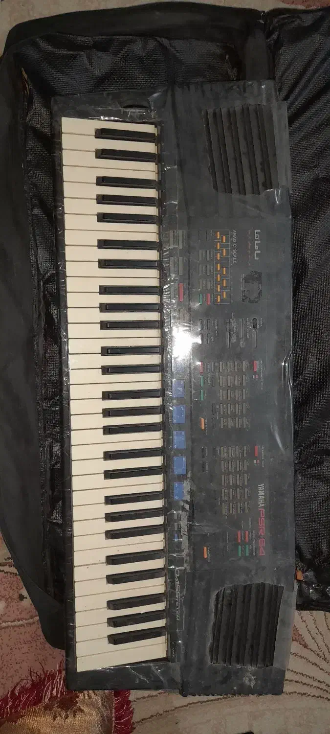 ۲ دستگاه کیبورد۶۴|پیانو، کیبورد، آکاردئون|لار, |دیوار