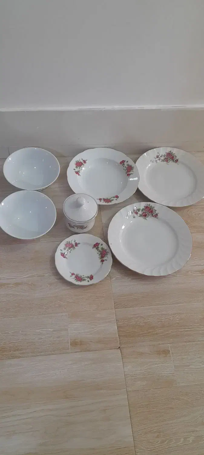 فنجان چینی|ظروف سرو و پذیرایی|نیشابور, ابراهیمی|دیوار