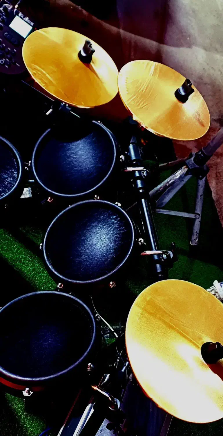 ویدرام السیس|درام و پرکاشن|کازرون, |دیوار