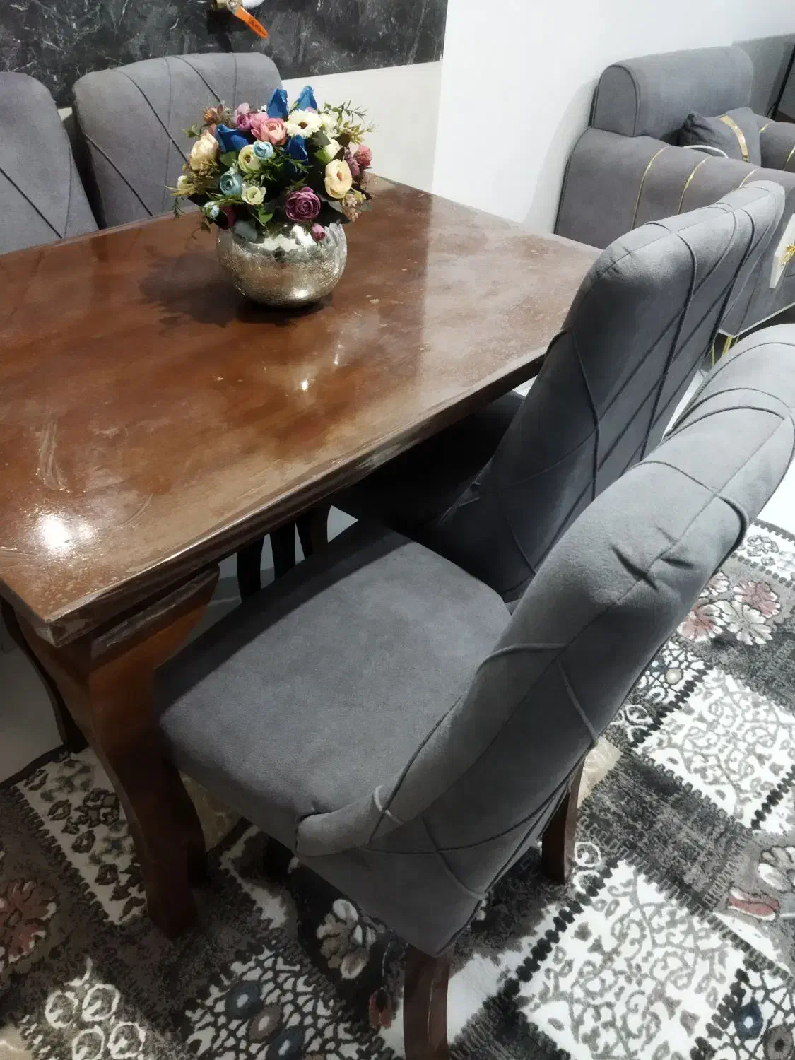 در حد نو|میز و صندلی غذاخوری|ابهر, |دیوار