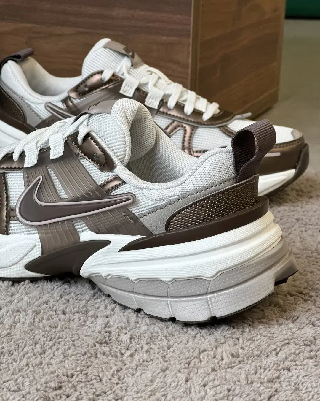 کتونی نایک وی تو کی سفیدمسی ملایم رانینگ نیوکالکشن|کیف، کفش، کمربند|تهران, پرستار|دیوار