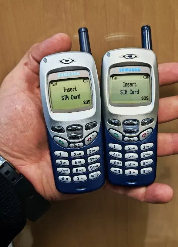 چند گوشی کلکسیونی سامسونگ r220|موبایل|تهران, خواجه نظام الملک|دیوار