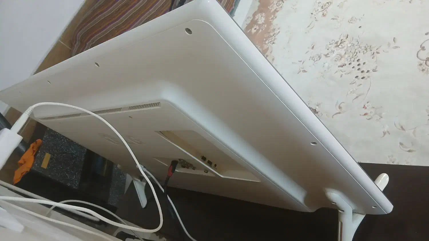 تلوزیون ال جی  ۵۰ اینج  اصل کره|تلویزیون و پروژکتور|نیشابور, جمهوری|دیوار