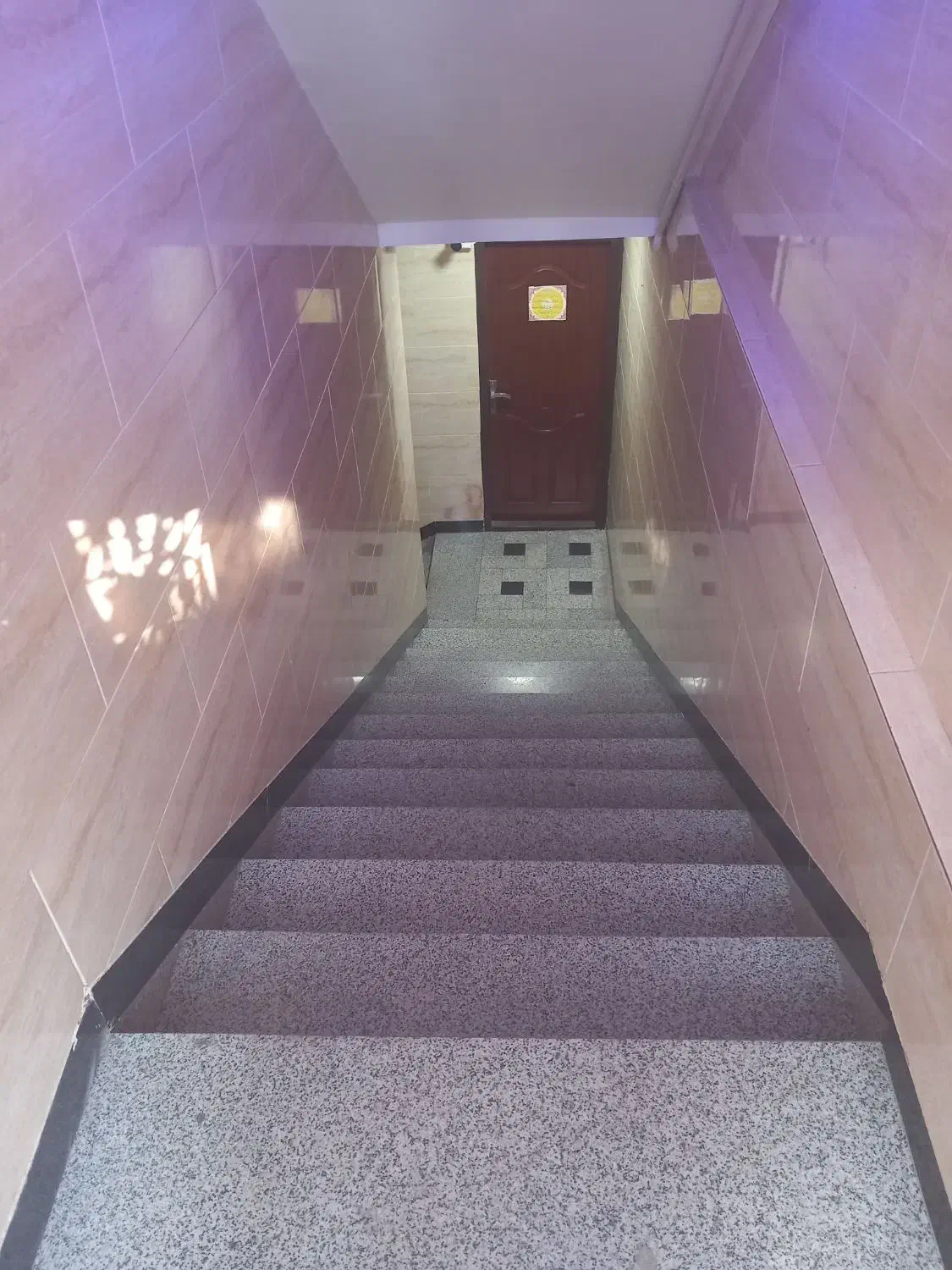 طرقبه،اجاره زیرزمین،معلم|اجارهٔ خانه و ویلا|طرقبه, |دیوار