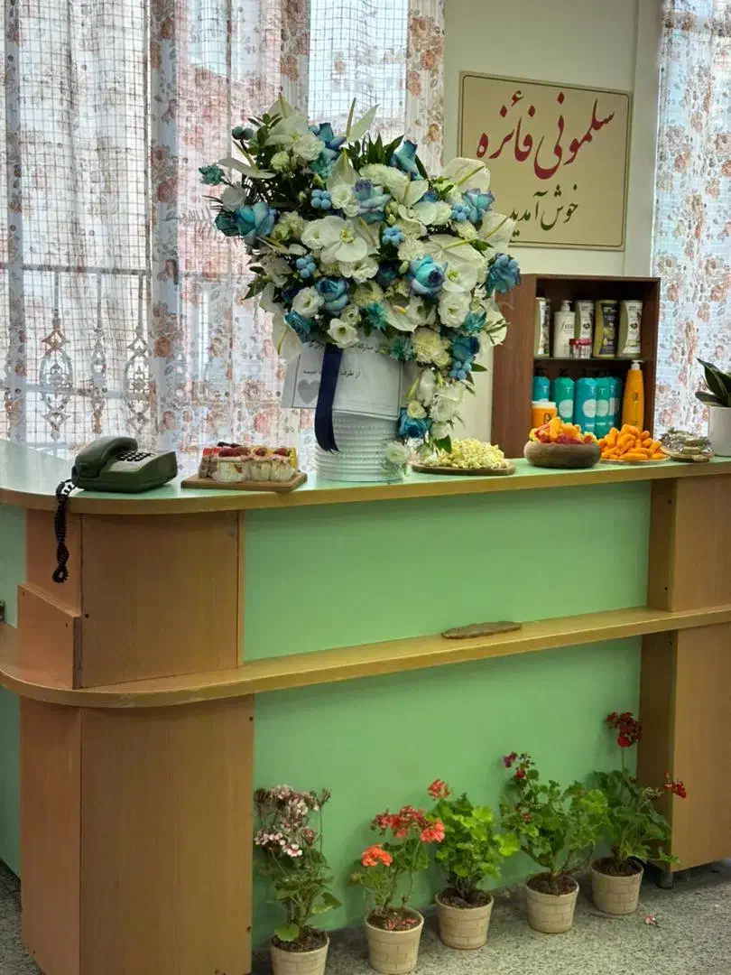 اجاره صندلی و اتاق در سالن زیبایی|اجارهٔ دفتر کار، اتاق اداری، مطب|تهران, جوادیه|دیوار