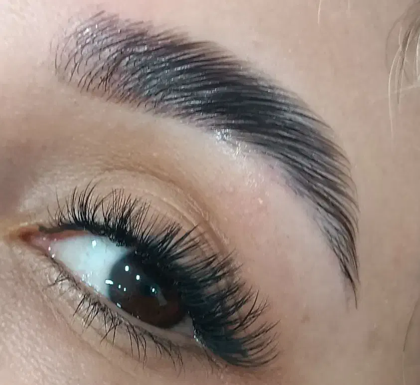 اکستنشن مژه یک ماهه ولیفت ابرومژه باماندگاری۶هفته|خدمات آرایشگری و زیبایی|جیرفت, |دیوار