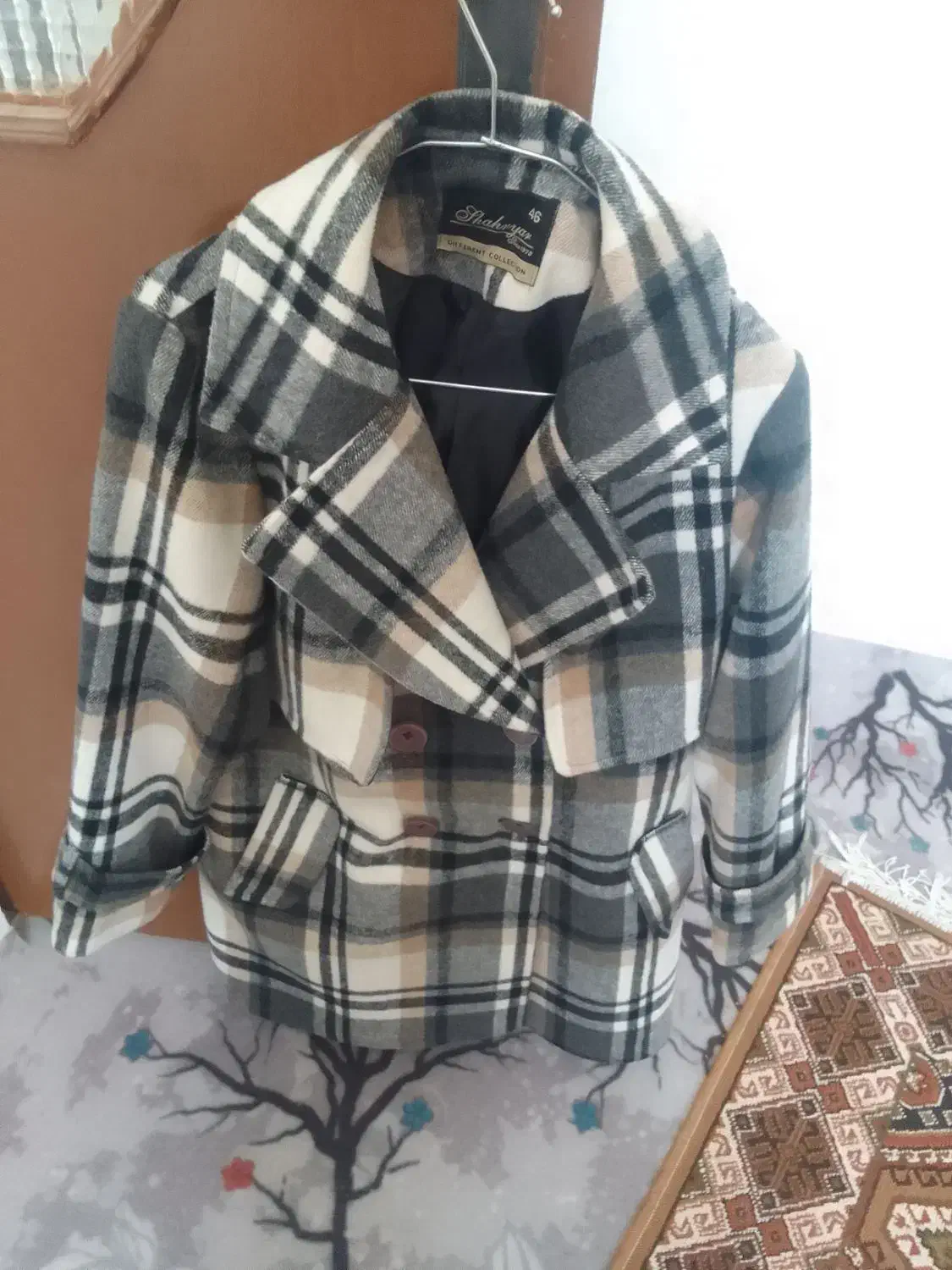 لباس|لباس|اسفراین, |دیوار