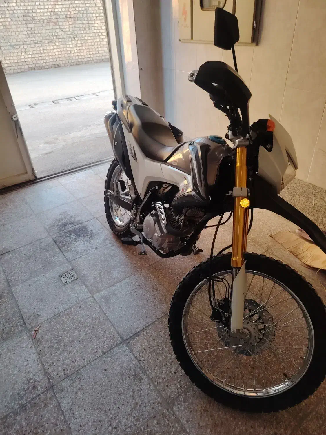 تریل 200 پرواز|موتورسیکلت|اصفهان, سپاهان‌شهر|دیوار