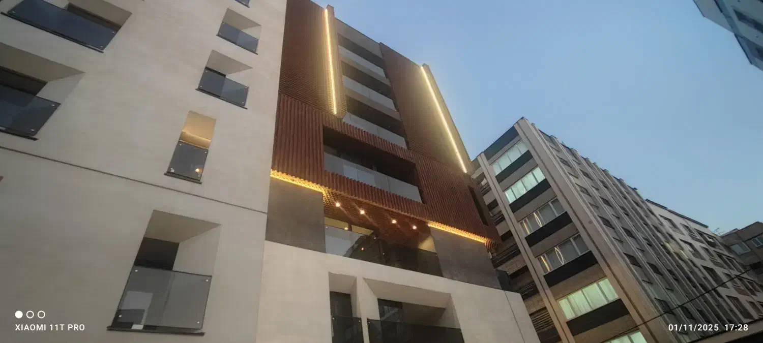 نیروی نیمه ماهر برقکار|استخدام معماری، عمران و ساختمانی|شیراز, شهرک مطهری|دیوار