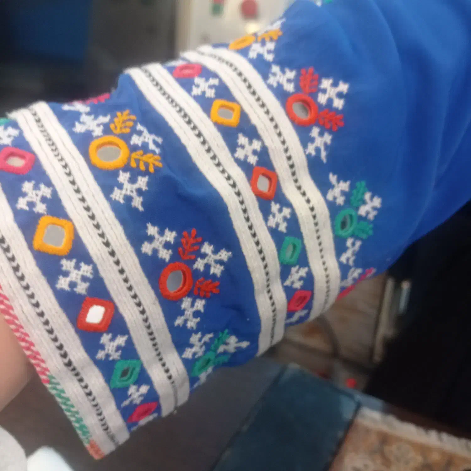 دوزنده هستم|لوازم خیاطی و بافتنی|سراوان, |دیوار