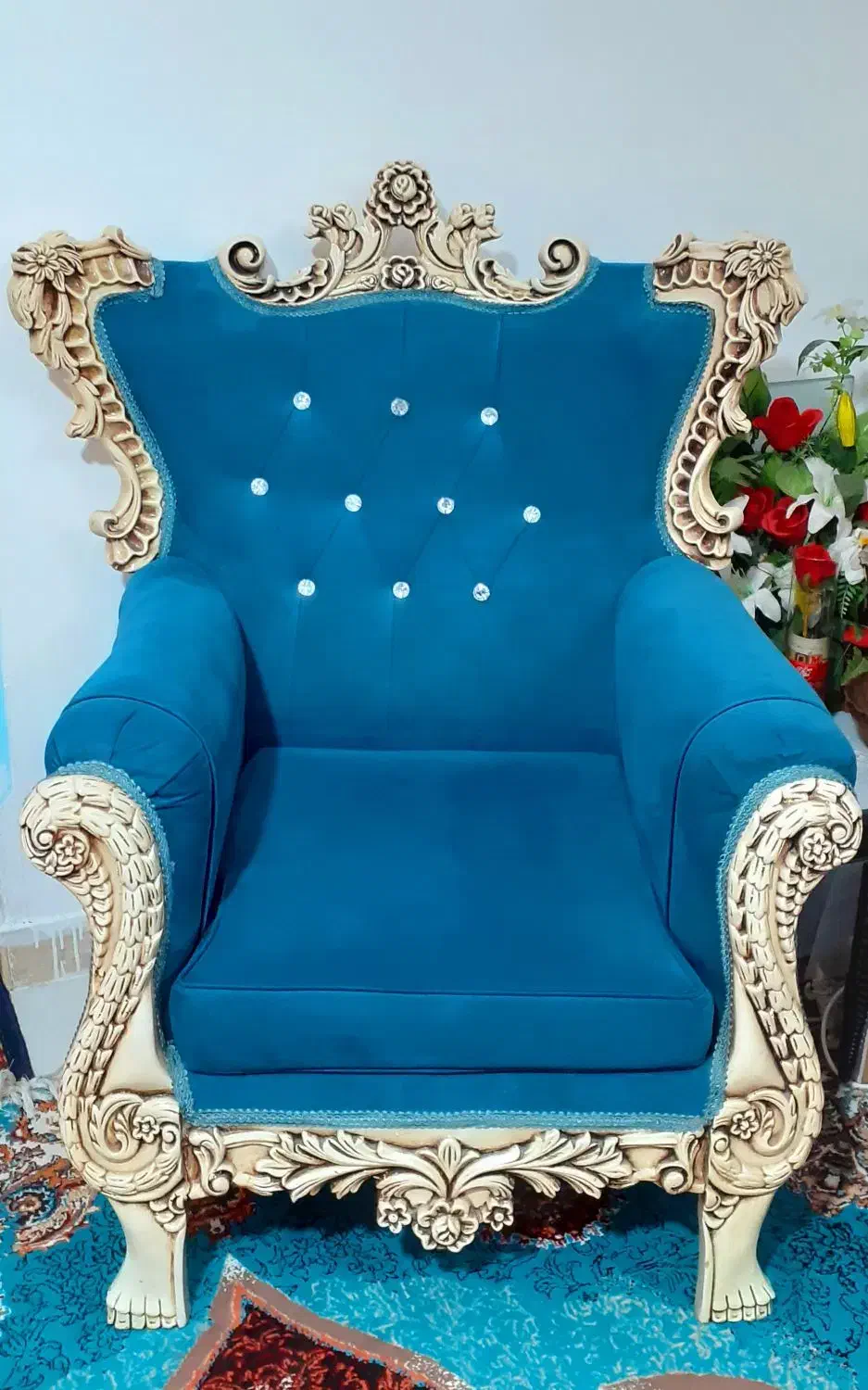 مبل سلطنتی 7 نفره|مبلمان خانگی و میز عسلی|قرچک, میرزائی شمالی|دیوار