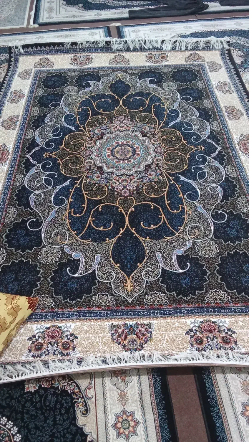 فرش 700شانه|فرش|ارومیه, |دیوار