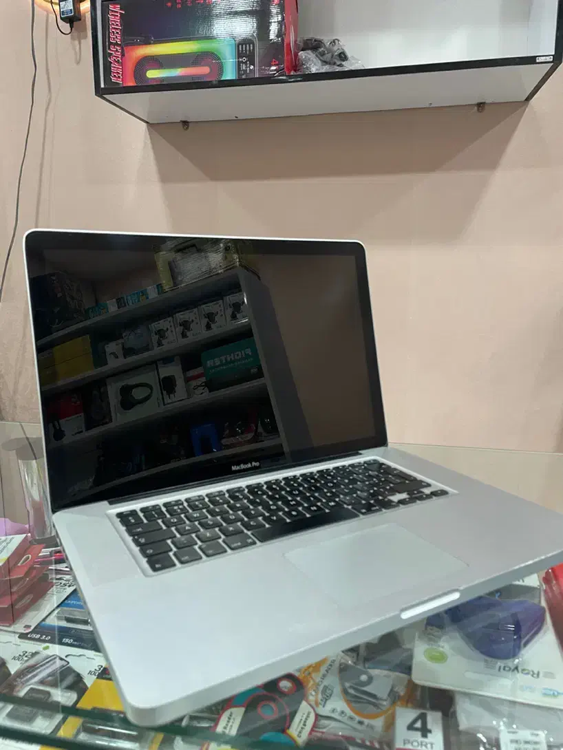 MacBook Pro|رایانه همراه|بجنورد, |دیوار