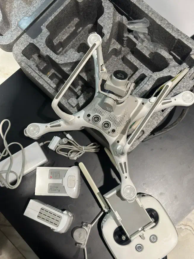 لوازم فانتوم ۴ phantom 4|دوربین عکاسی و فیلم‌برداری|تهران, فردوس|دیوار