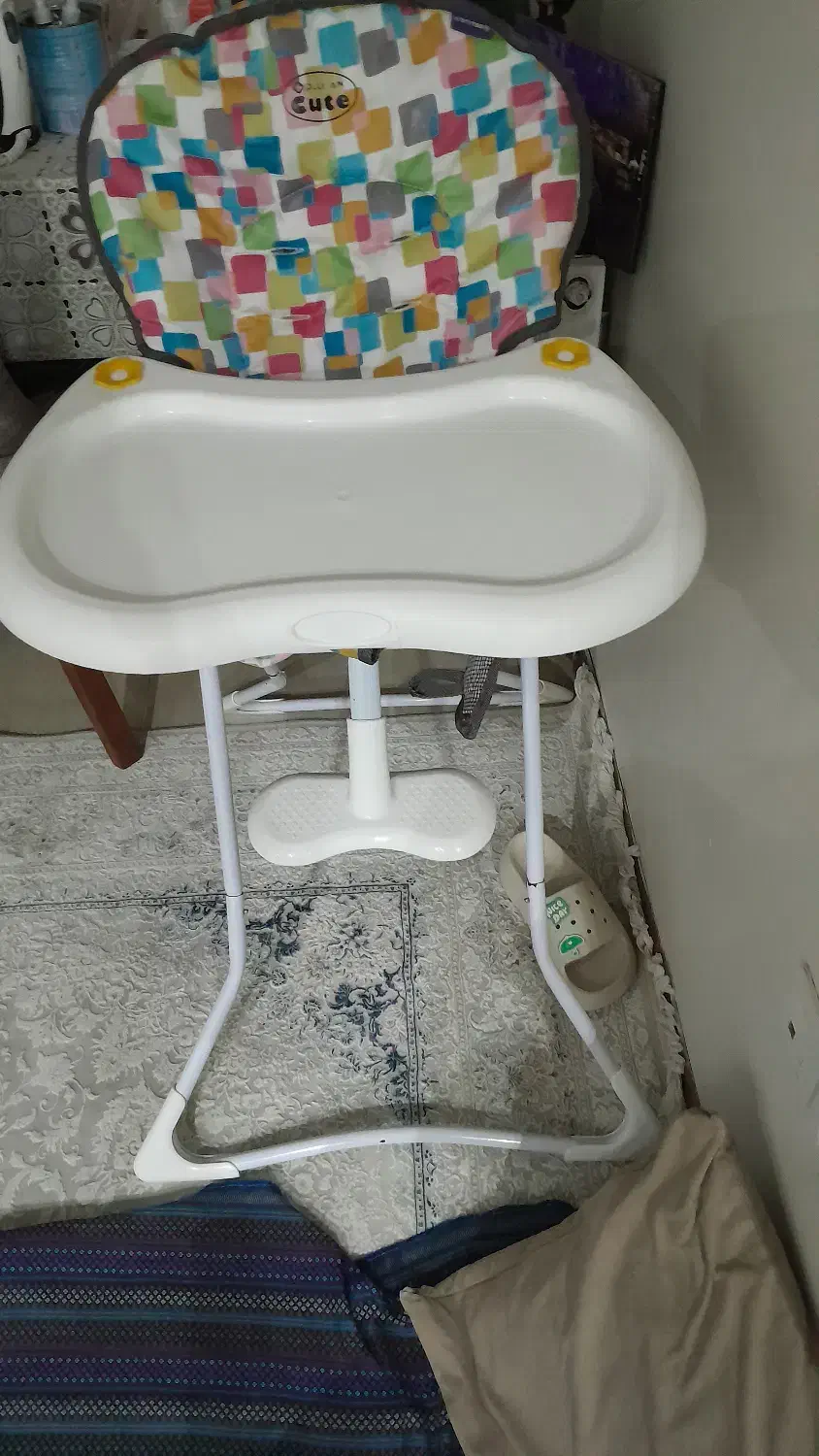 صندلی غذا در حد نو|تخت و صندلی بچه|تهران, کوی بیمه|دیوار