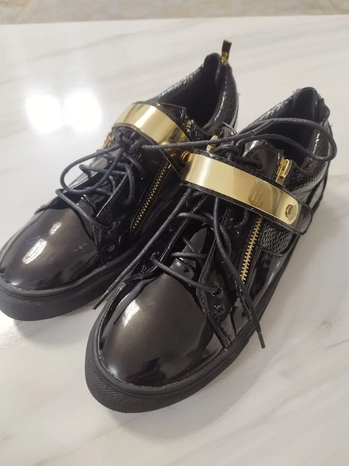 کفش زنانه مشکی براق بندی|کیف، کفش، کمربند|قم, محمد آباد|دیوار